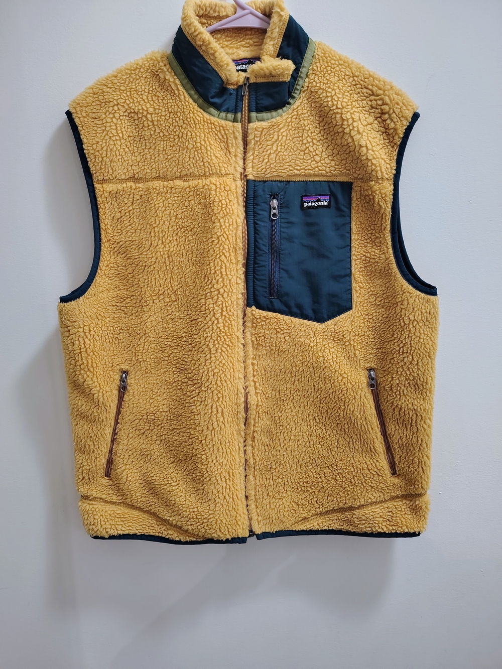 Patagonia Men’s Large Retro-X Classic Insulated Vest  Deep Pile Jacket